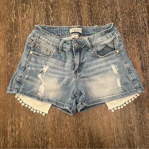 Judy Blue Distressed Light Wash Denim Jean Shorts Size SMALL